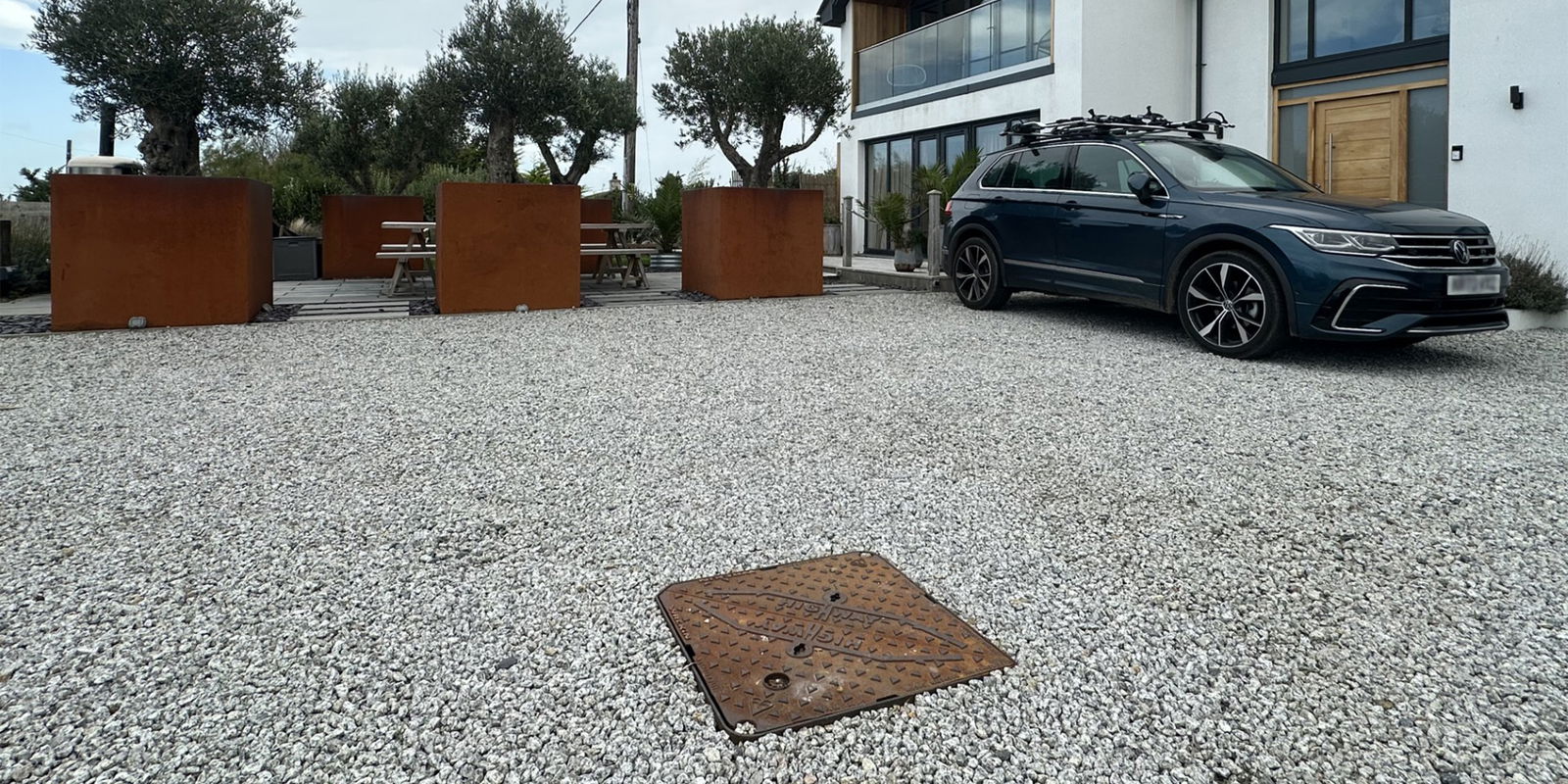 Oxidation formed on a manhole cover