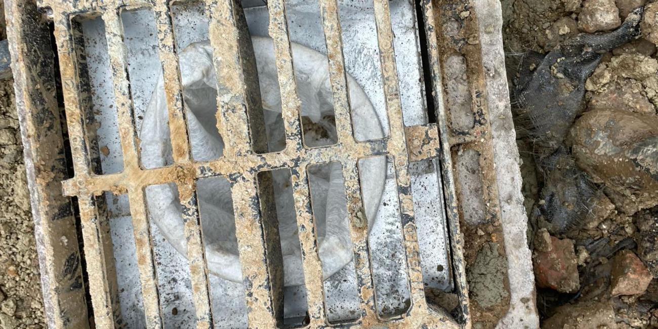 Gully Grate closed with Armadillo Silt Shield installed on Cala Homes site